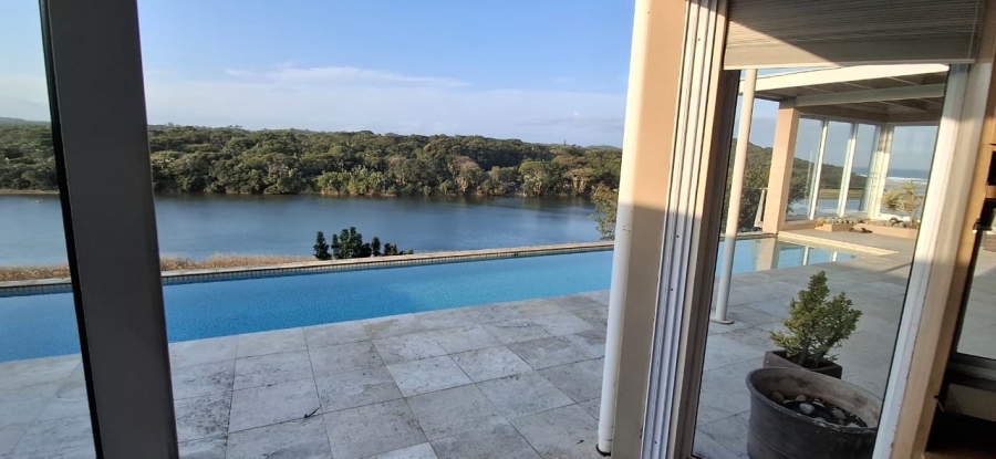 7 Bedroom Property for Sale in Bonza Bay Eastern Cape
